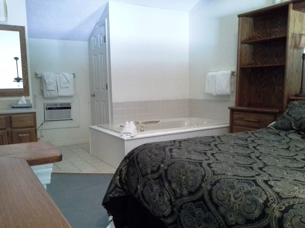 Pointes North Inn 沙勒沃伊 外观 照片